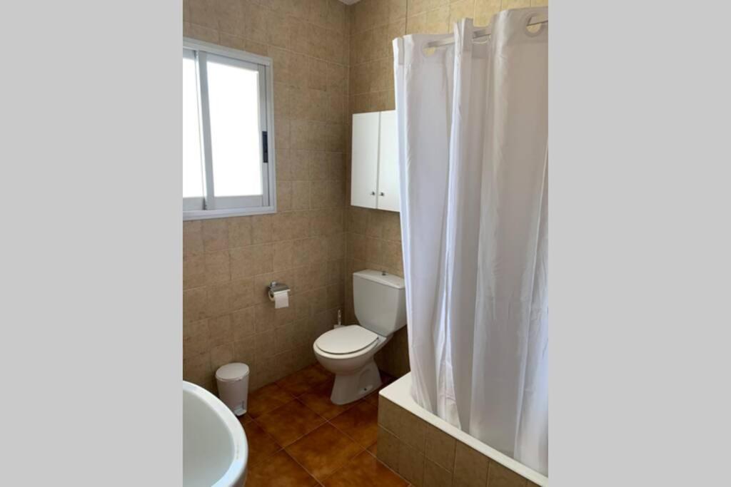 Apartamento En Playa Santo Tomas 1-5 Es Migjorn Gran Ngoại thất bức ảnh